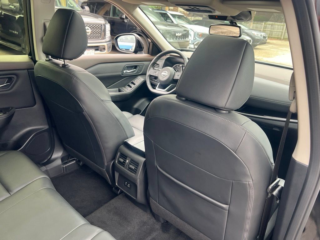 Certified 2023 Nissan Rogue SL AWD/4WD image 18
