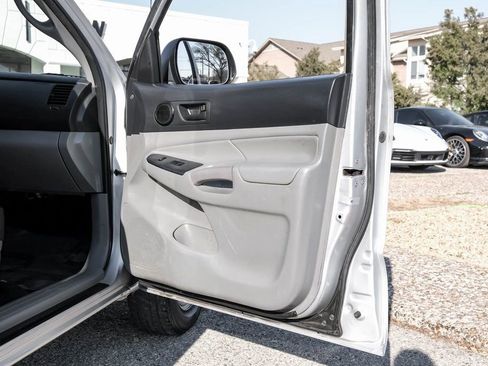 Used 2013 Toyota Tacoma 2WD Access Cab image 42