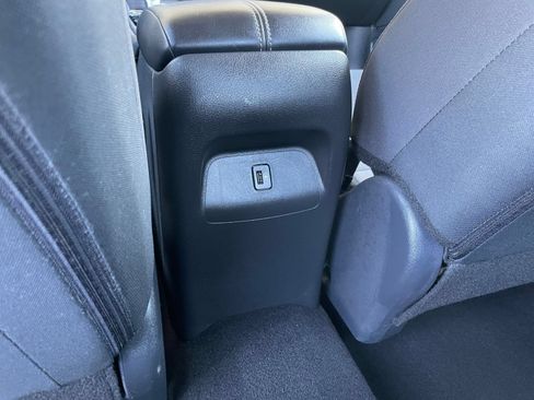 Used 2025 Nissan Sentra SV FWD image 22