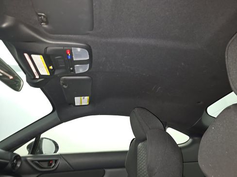 Used 2023 Toyota GR86 RWD image 12