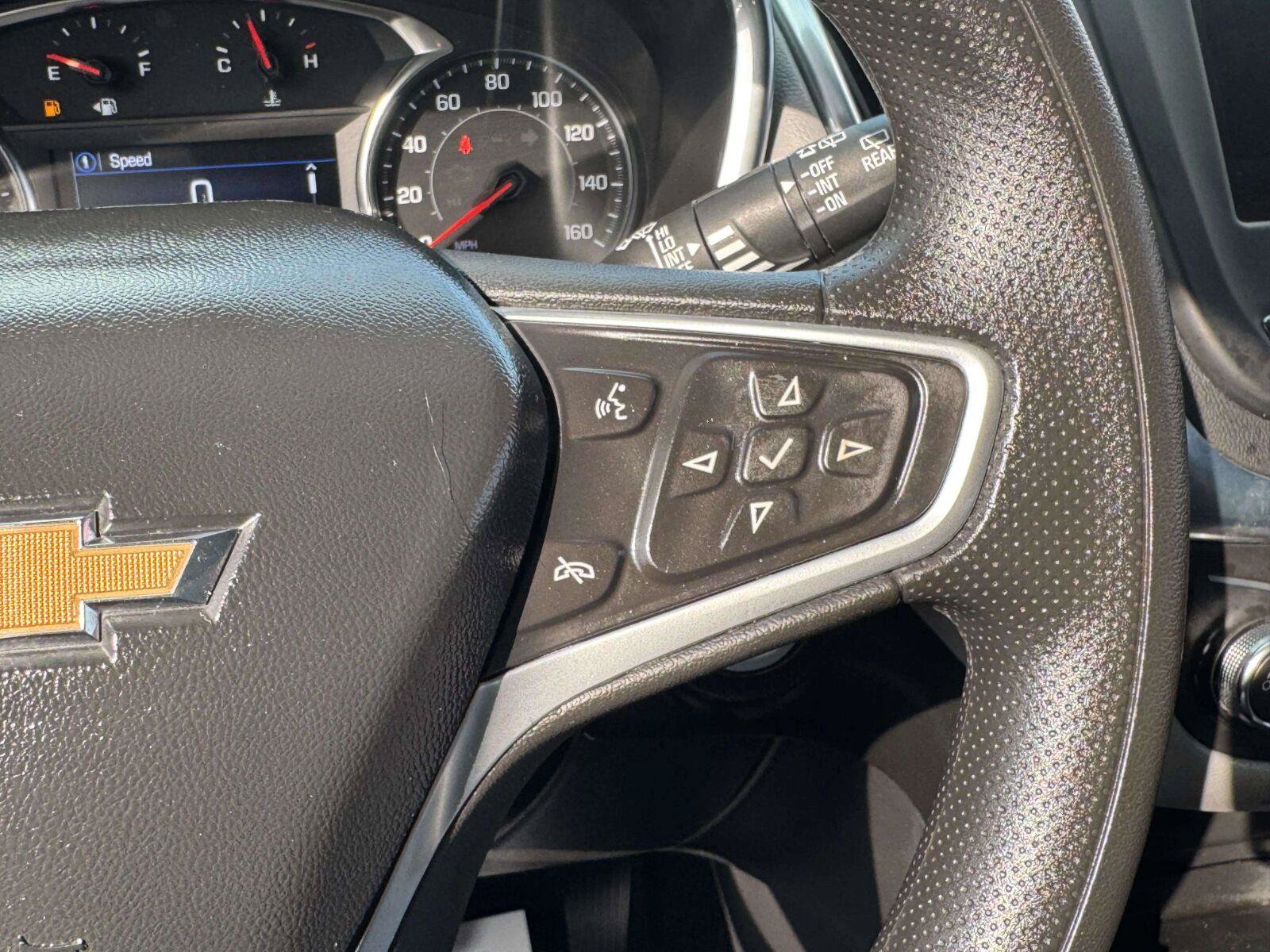 Used 2023 Chevrolet Equinox LS w/ LS Convenience Package FWD image 29