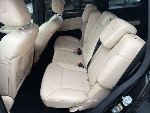 Used 2017 Mercedes-Benz GLS 450 4MATIC w/ Premium Package image 30