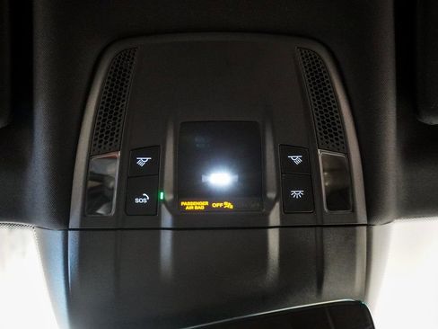 Used 2023 Porsche Taycan 4S w/ Premium Package image 43