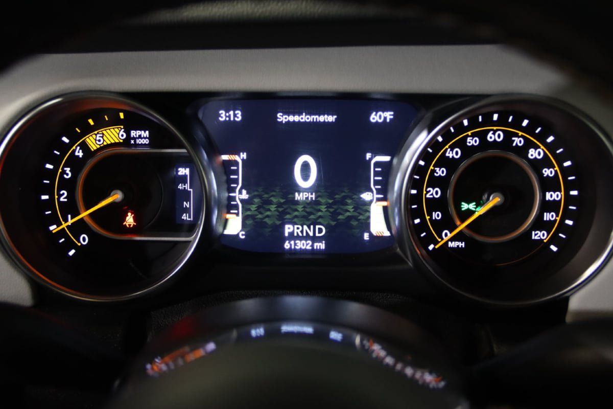 Used 2021 Jeep Gladiator Overland AWD/4WD image 43