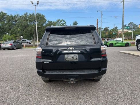 Used 2017 Toyota 4Runner SR5 Premium RWD image 6