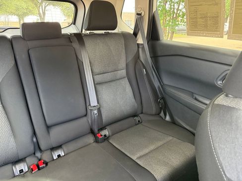 Used 2025 Nissan Rogue SV FWD image 38