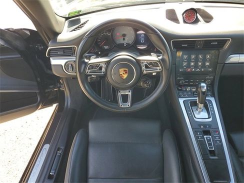 Used 2018 Porsche 911 Carrera S image 12