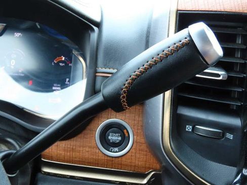 Used 2023 RAM 3500 Limited image 30