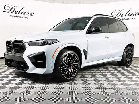 Used 2024 BMW X5 M Competition w/ Executive Package image 3