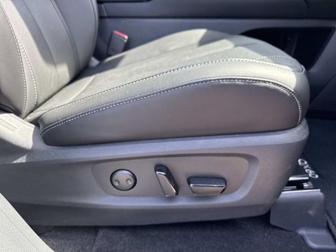 Certified 2025 INFINITI QX60 Luxe image 16