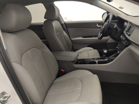 Used 2016 Kia Optima EX image 21