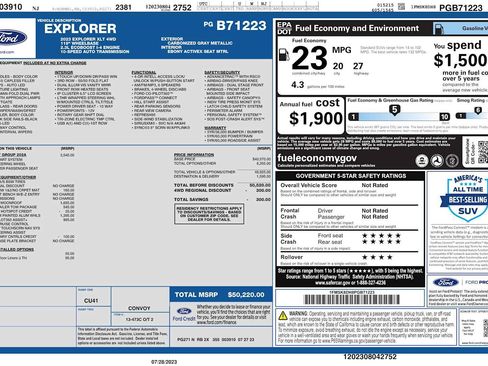 Used 2023 Ford Explorer XLT w/ Equipment Group 202A AWD/4WD image 8