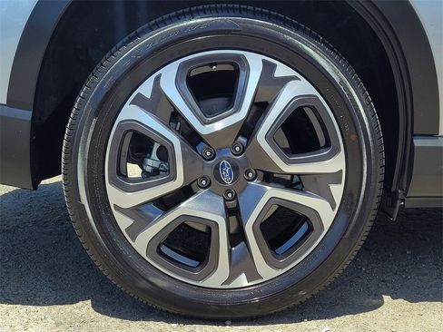 Used 2023 Subaru Ascent Limited w/ Technology Package image 16