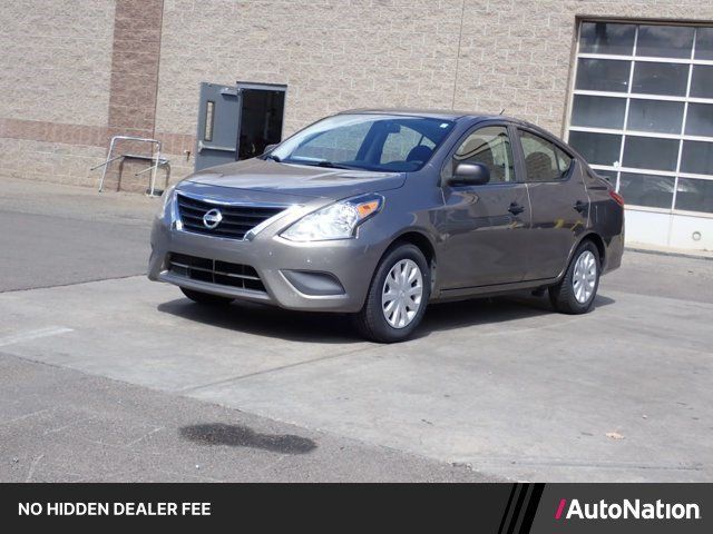 Used 2015 Nissan Versa S Plus FWD image 1