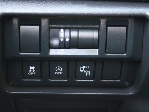 Used 2023 Subaru Crosstrek 2.0i Premium image 13