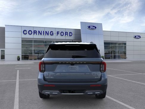 New 2026 Ford Explorer Active image 5