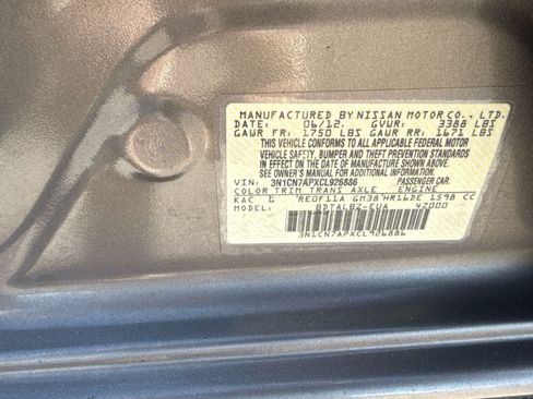 Used 2012 Nissan Versa SV FWD image 29