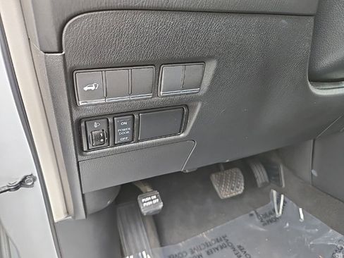 Used 2017 INFINITI QX80 4WD image 19