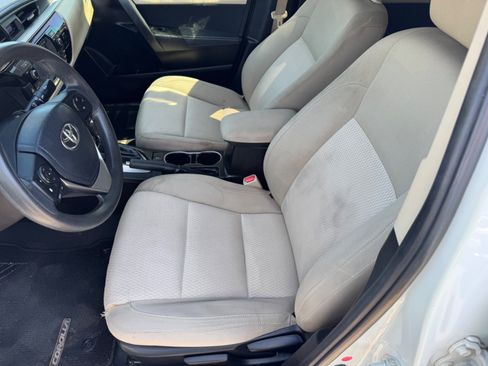 Used 2014 Toyota Corolla LE FWD image 6