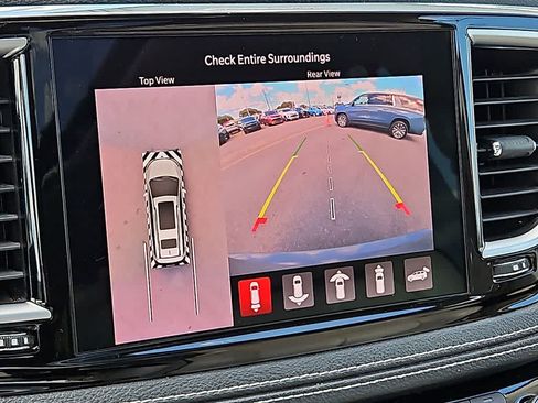 Used 2021 Chrysler Pacifica Limited w/ Premium & Safety Sphere Group AWD/4WD image 19