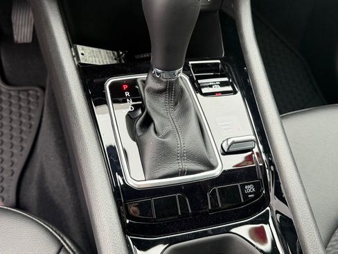 New 2026 Jeep Compass Latitude AWD/4WD image 25