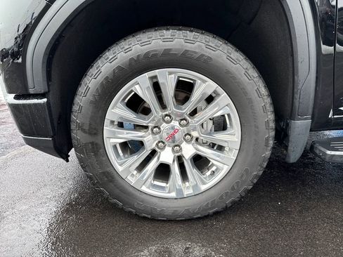 Used 2022 GMC Sierra 1500 Denali w/ Denali Carbonpro Edition image 34