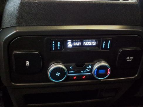 Used 2019 Ford Expedition Limited w/ Equipment Group 302A image 18