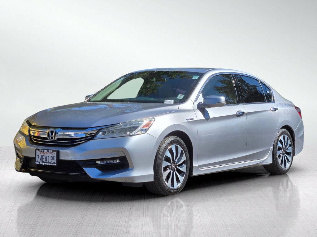 Used 2017 Honda Accord Touring image 9