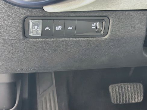 Used 2024 Chevrolet Equinox EV LT FWD image 16