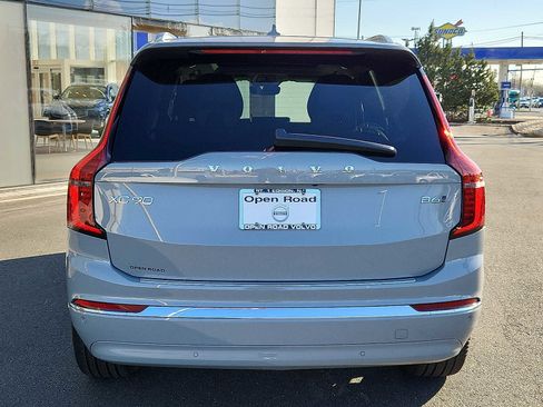 Used 2026 Volvo XC90 B6 Plus w/ Protection Package Premier AWD/4WD image 5
