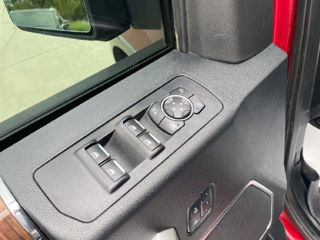Used 2015 Ford F150 Lariat w/ Equipment Group 502A Luxury AWD/4WD image 21