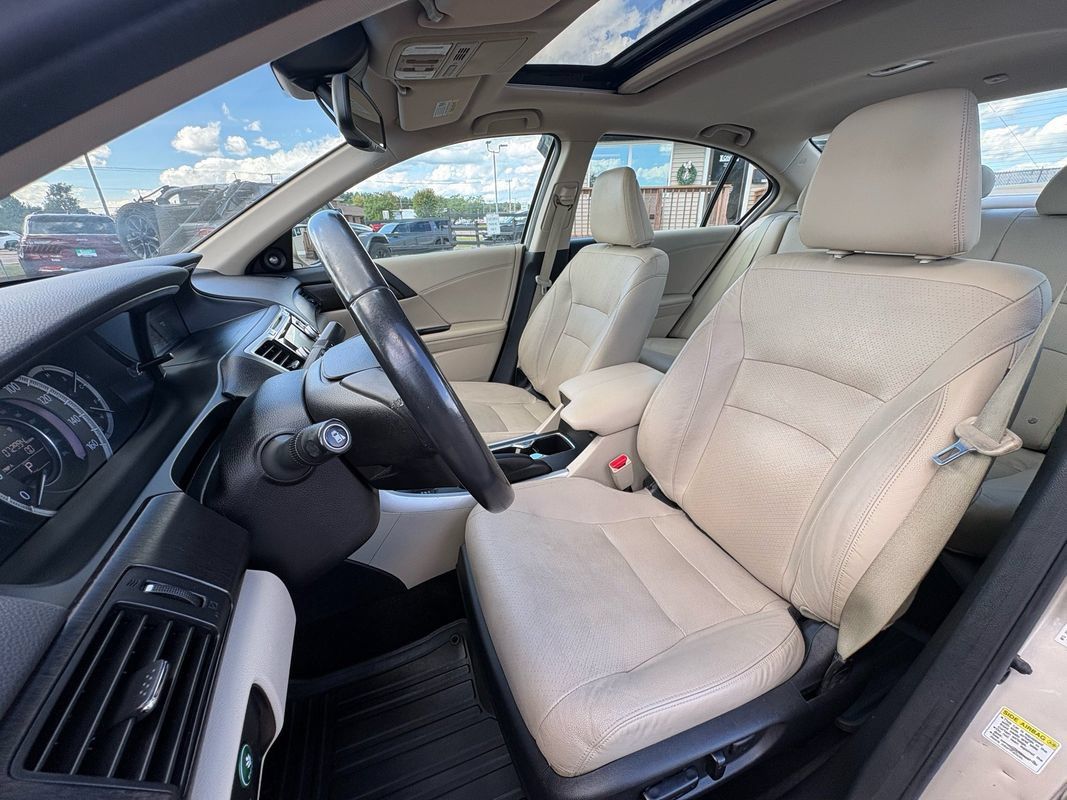 Used 2015 Honda Accord EX-L image 23