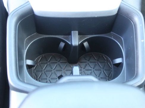 Used 2024 Toyota RAV4 LE AWD/4WD image 17