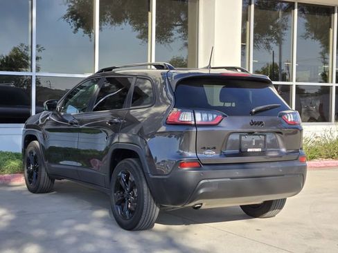 Certified 2023 Jeep Cherokee Altitude Lux image 5