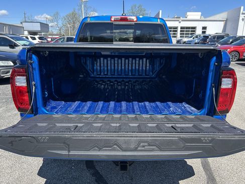 Used 2024 GMC Canyon AT4 w/ Canyon Safety Plus Package image 28