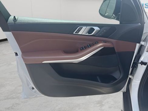 Used 2019 BMW X5 xDrive40i AWD/4WD image 9