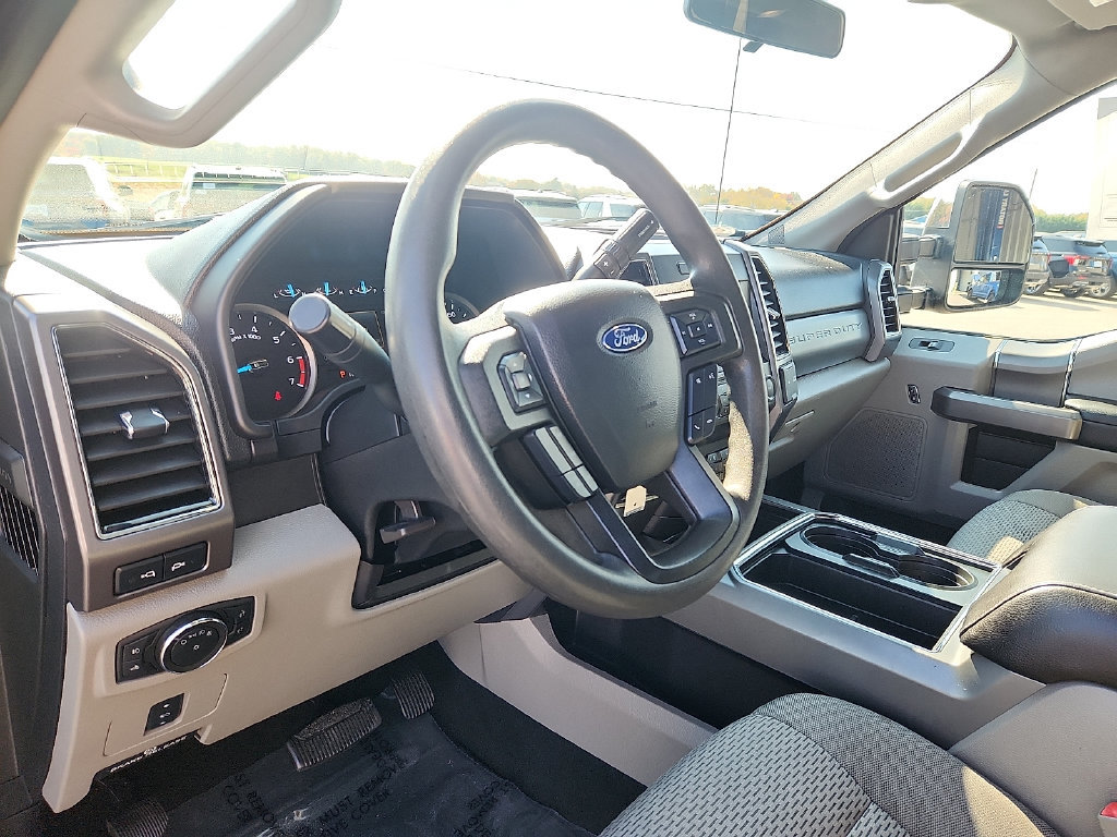 Used 2019 Ford F250 XLT w/ XLT Premium Package AWD/4WD image 11