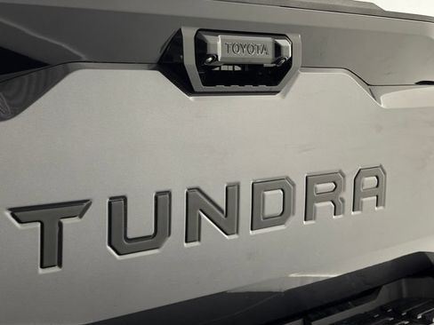 Used 2025 Toyota Tundra Platinum AWD/4WD image 8