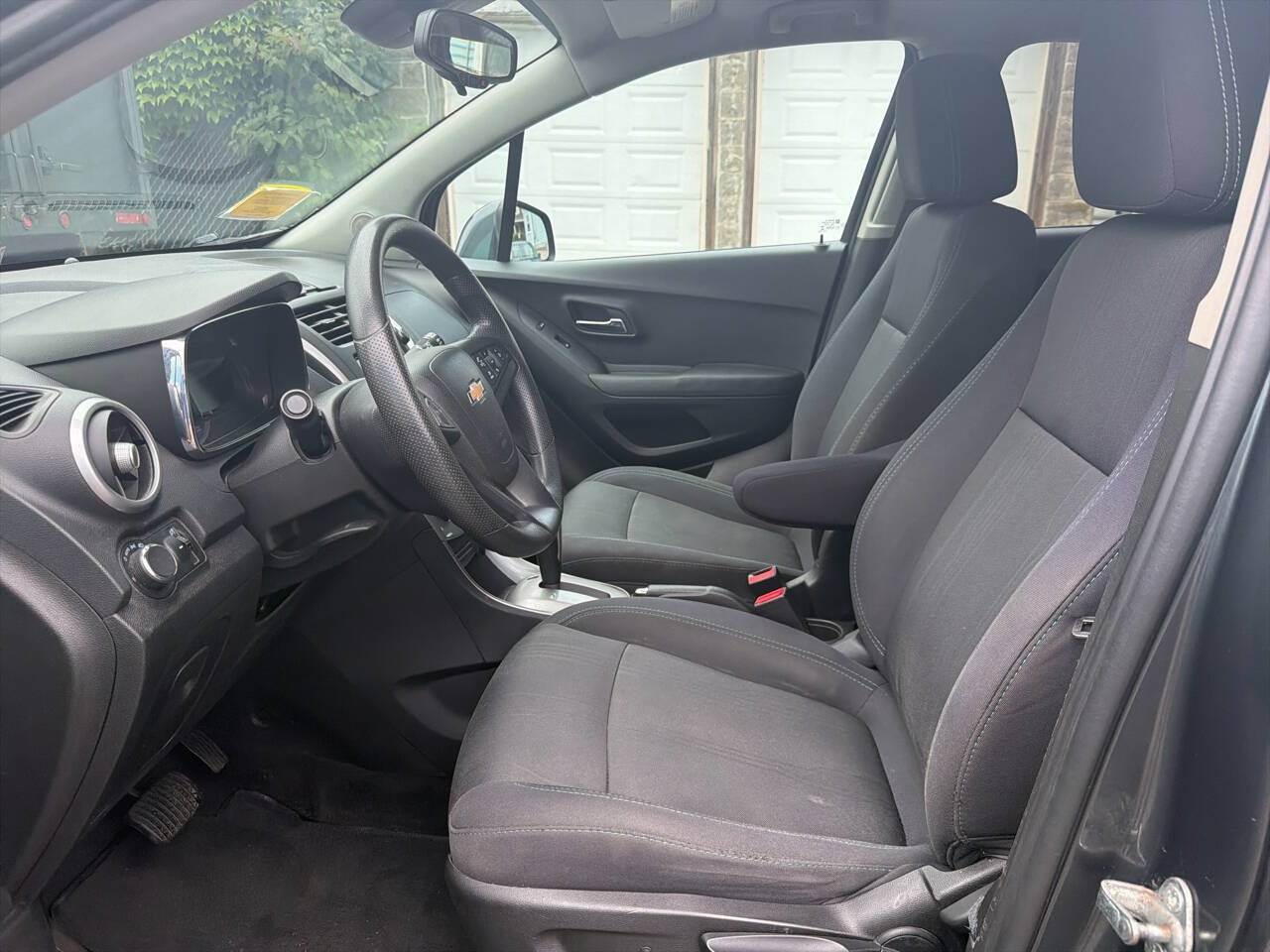 Used 2016 Chevrolet Trax LT AWD/4WD image 9