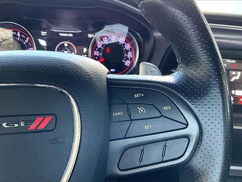 Used 2022 Dodge Challenger GT image 9