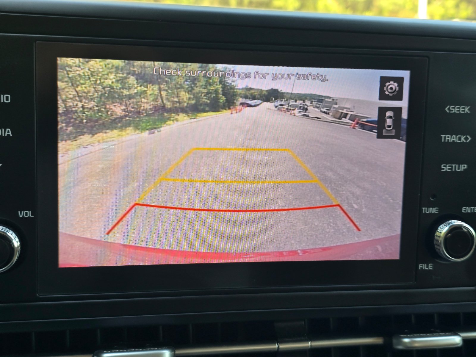 Used 2022 Kia Carnival LXS FWD image 18