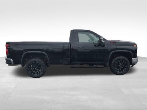 Used 2025 Chevrolet Silverado 3500 LT AWD/4WD image 7