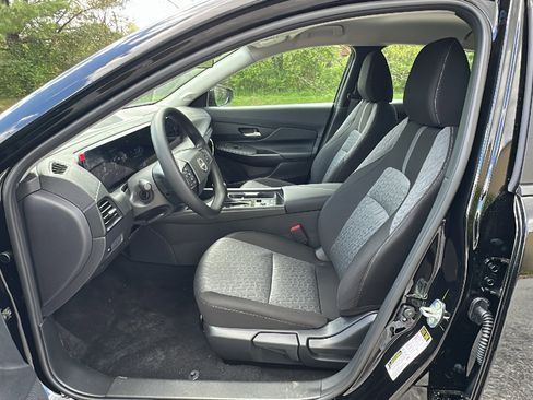 New 2026 Nissan Sentra SV image 8