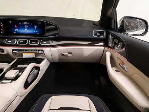 New 2026 Mercedes-Benz GLE 53 AMG 4MATIC Coupe image 18