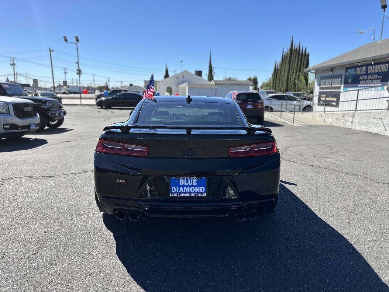 Used 2016 Chevrolet Camaro SS RWD image 5
