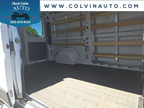 Used 2025 RAM ProMaster 2500 w/ U-Haul Equipment Group FWD image 7