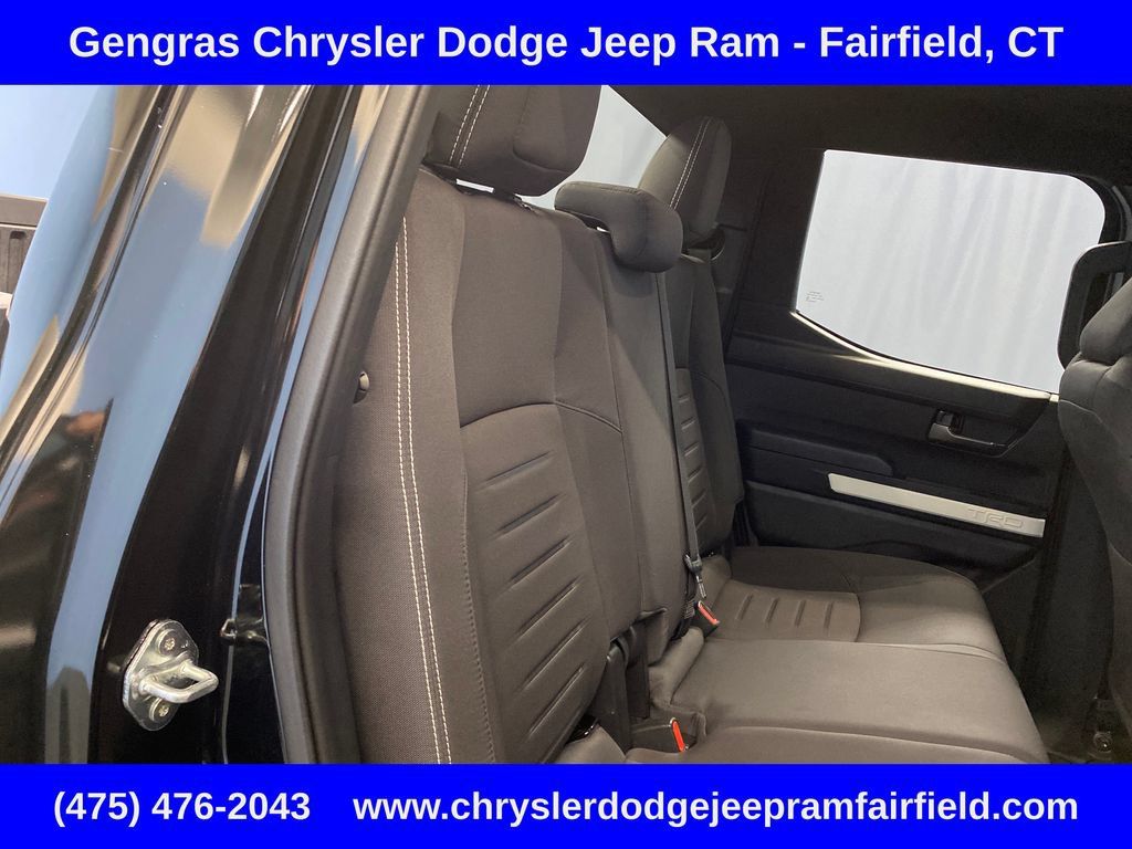 Used 2024 Toyota Tacoma TRD Off-Road AWD/4WD image 35