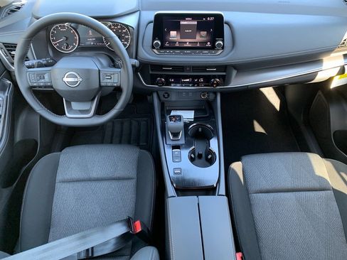 New 2026 Nissan Rogue SV image 10