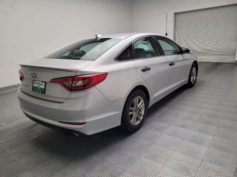 Used 2016 Hyundai Sonata SE FWD image 9