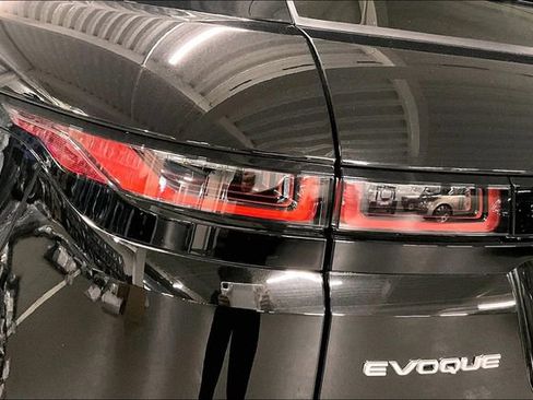 Certified 2022 Land Rover Range Rover Evoque SE image 29